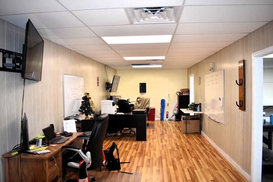 More Photos Of 748 S Decatur St, Montgomery Storefront For Sale