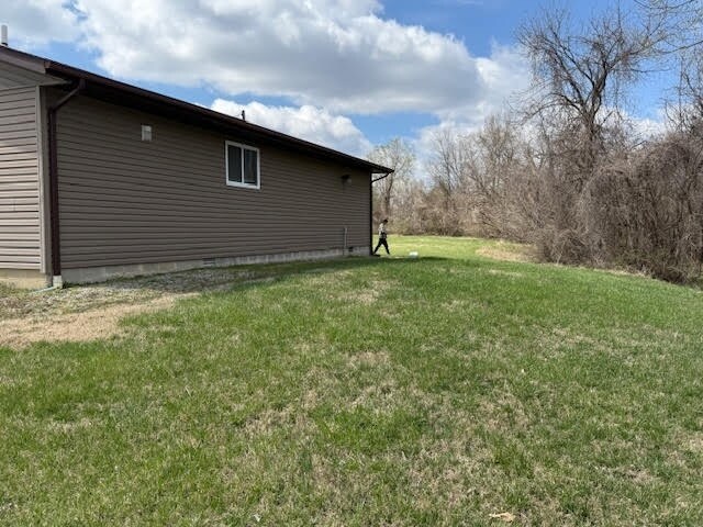 More Photos Of 631 N Pershing St, Energy Veterinarian Kennel For Sale