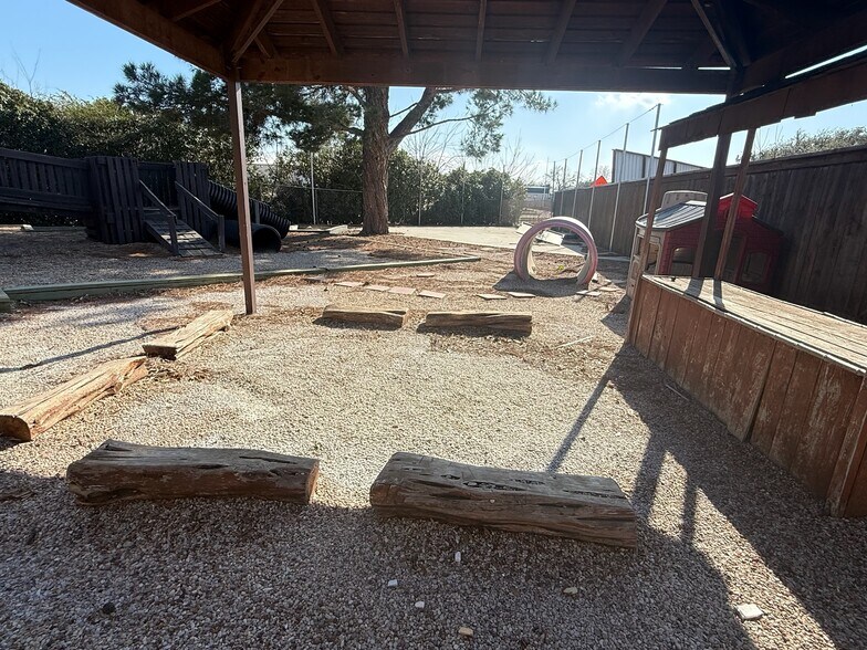 More Photos Of 1935 Old Denton Rd, Carrollton Daycare Center For Sale