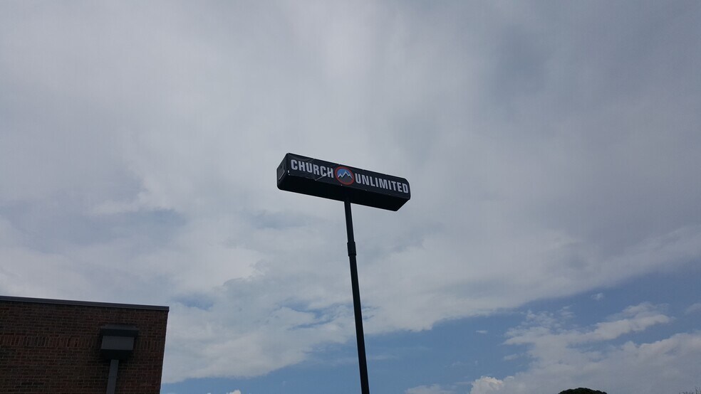 More Photos Of 5235 Highway 280, Birmingham Freestanding For Lease