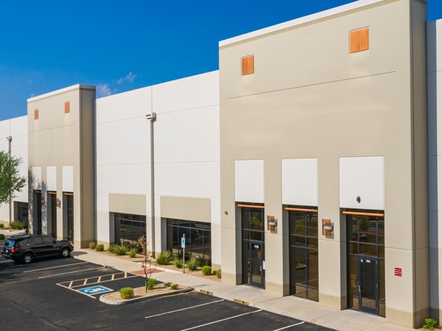 More Photos Of 21420 N 15th Ln, Phoenix Warehouse For Lease