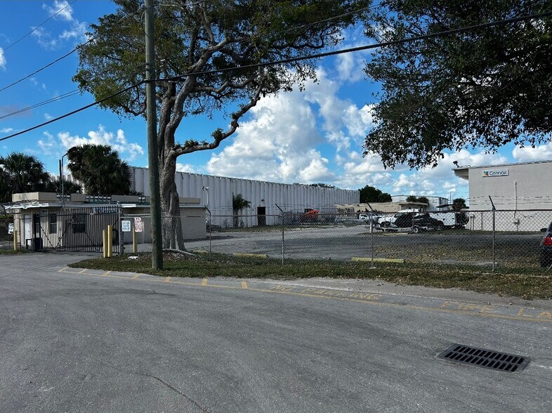 More Photos Of 2601 NW 55th Ct, Fort Lauderdale Land For Lease