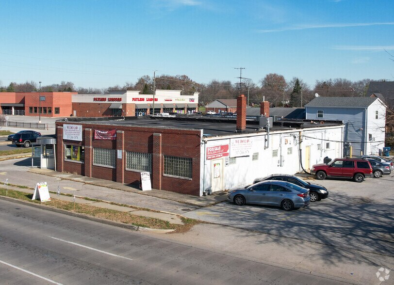 More Photos Of 5237-5243 Rockville Rd, Indianapolis Storefront For Sale