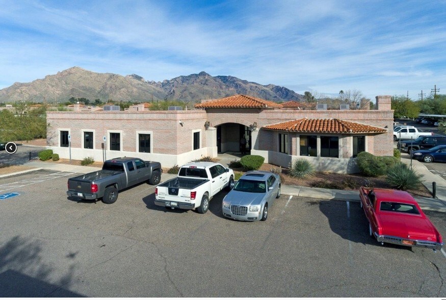 6875 N Oracle Rd, Tucson, AZ 85704 For Lease