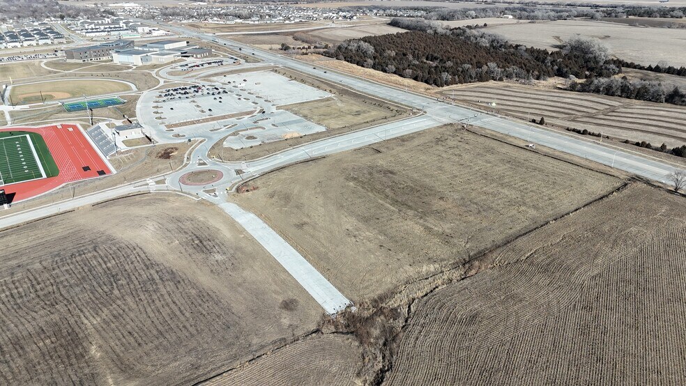 More Photos Of 4801 West Vine St., Lincoln Land For Sale