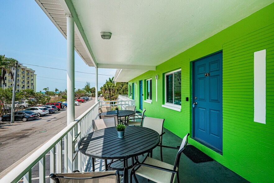 More Photos Of 12100 Gulf Blvd, Treasure Island Hotel For Sale