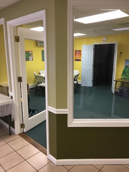 More Photos Of 737-739 E Main St, Salisbury General Retail For Sale