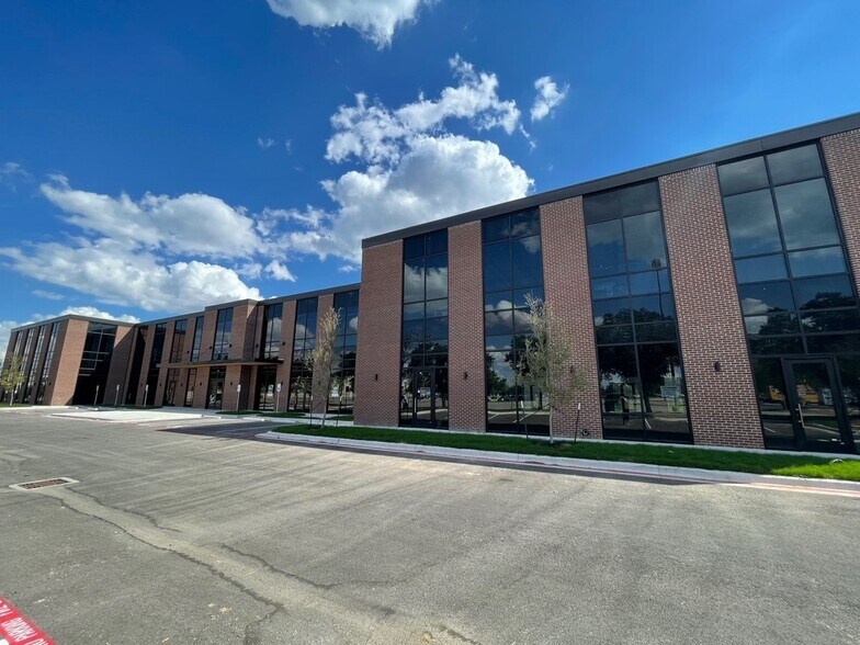 Primary Photo Of 11301 Lakeline Blvd, Austin Office For Lease