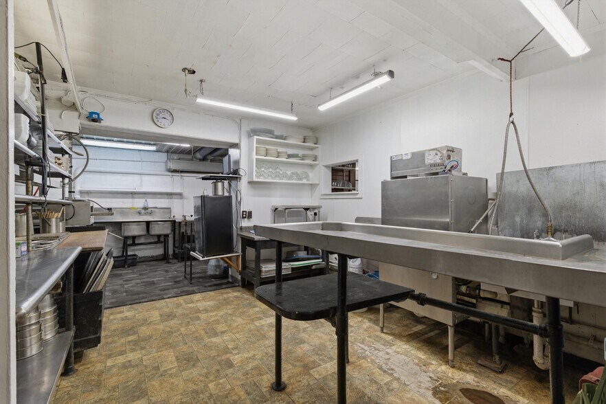 More Photos Of 581 US Route 9, Schroon Lake Restaurant For Sale
