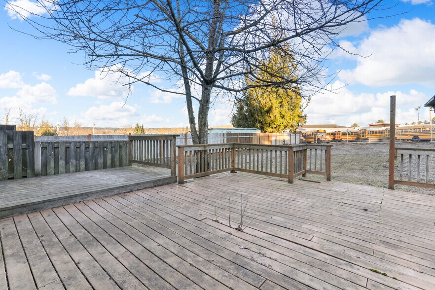 More Photos Of 6350 NE 66th Ave, Portland Flex For Sale