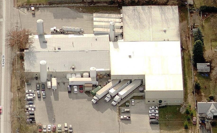 Primary Photo Of 1510 S 42nd St, Kansas City Manufacturing For Lease