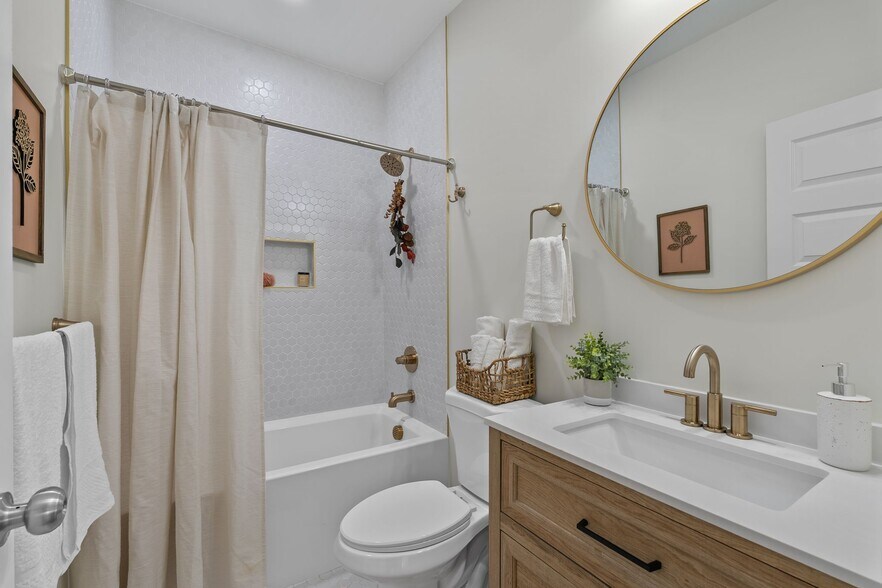 More Photos Of , Greenville Multifamily For Sale