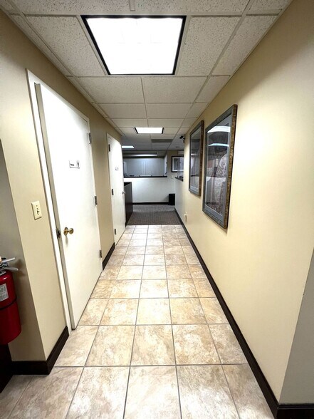 More Photos Of 225 Gordons Corner Rd, Manalapan Township Medical For Lease