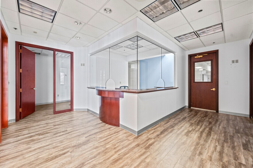 More Photos Of 3 Crowne Point Ct, Sharonville Office For Sale