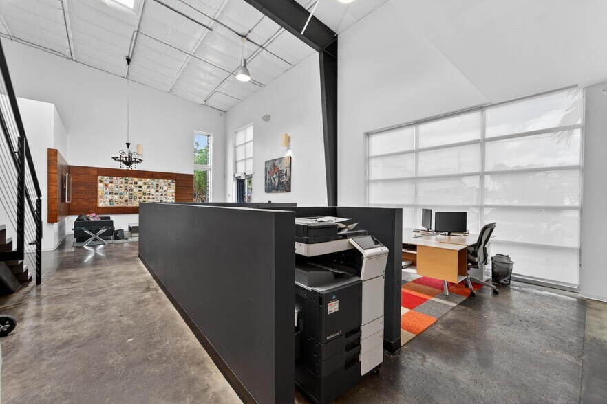 More Photos Of 2309 W Platt St, Tampa Freestanding For Lease