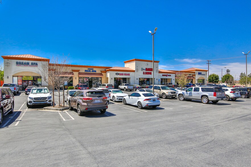 More Photos Of 247-271 N Sanderson Ave, Hemet Unknown For Lease
