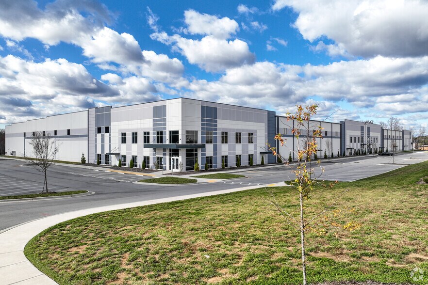 Primary Photo Of 7901 Indlea Point, Greensboro Manufacturing For Lease