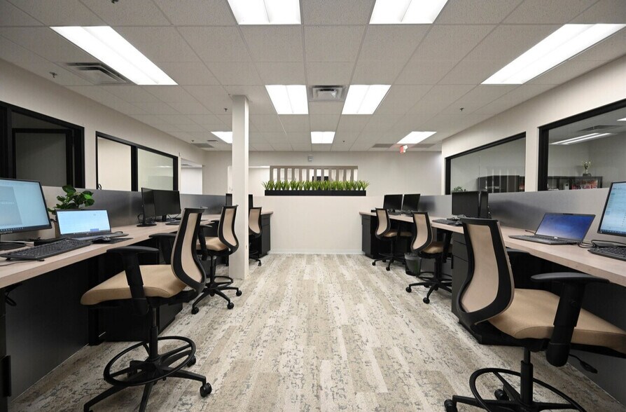 More Photos Of 2320 Potosi St, Las Vegas Office For Sale