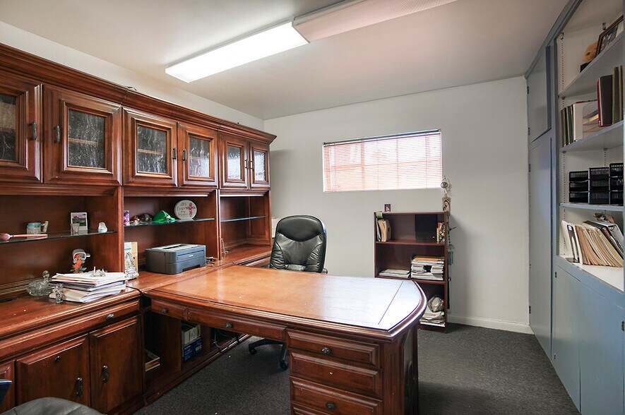 More Photos Of 3602 N 15th Ave, Phoenix Office For Sale