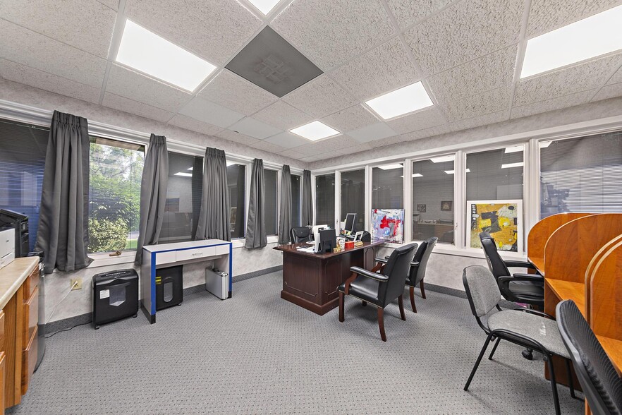 More Photos Of 257 Monmouth Rd, Oakhurst Medical For Sale