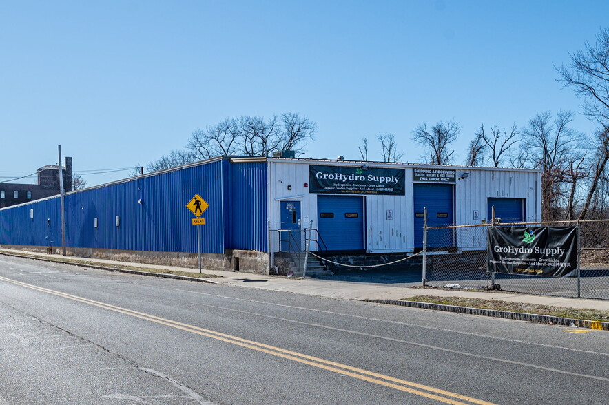 More Photos Of 590-628 Center St, Chicopee Industrial For Sale