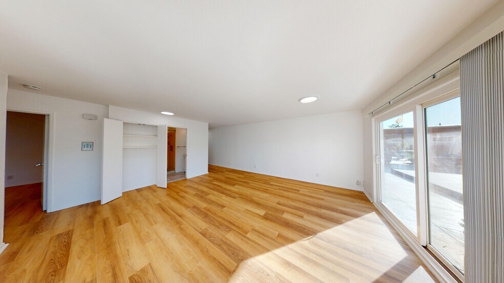 More Photos Of 1771 Highland Pl, Berkeley Apartments For Sale