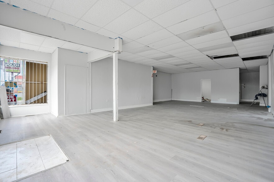 More Photos Of 19403 W Warren Ave, Detroit Storefront Retail Residential For Sale