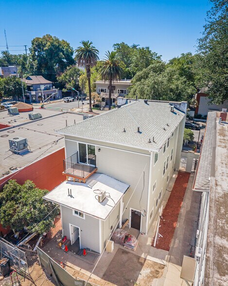 More Photos Of 1823 P St, Sacramento Apartments For Sale