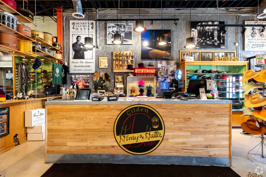 More Photos Of 2462-2472 Riopelle St, Detroit Storefront Retail Office For Sale