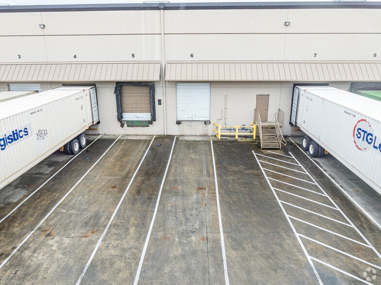 More Photos Of 2302 B St NW, Auburn Warehouse For Lease