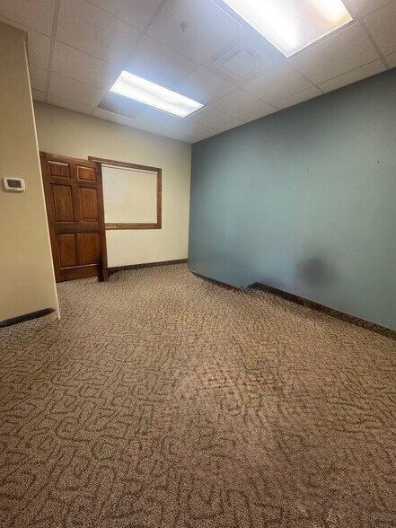 More Photos Of 2310 S Carson St, Carson City Storefront Retail Office For Lease