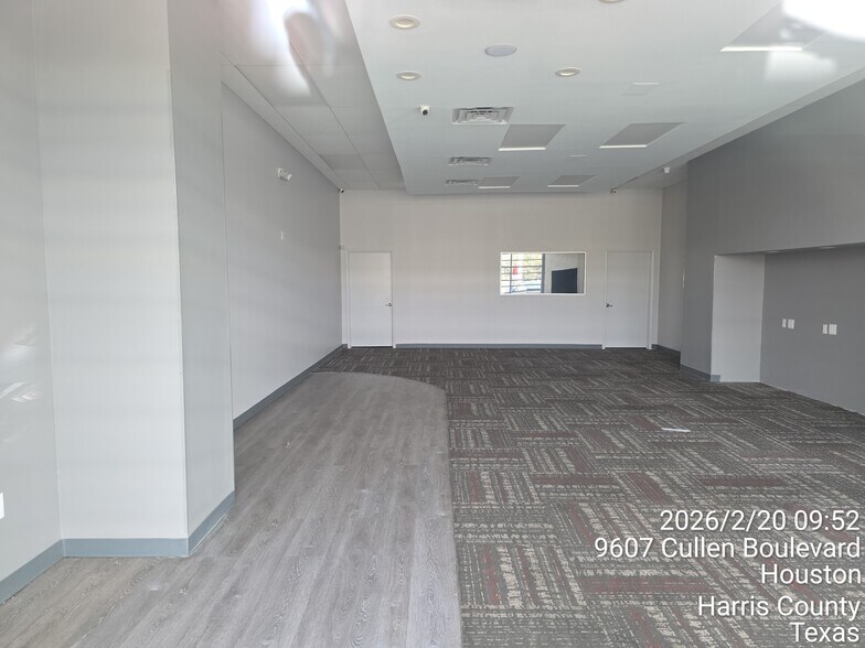 More Photos Of 9601 Cullen Blvd, Houston Unknown For Lease