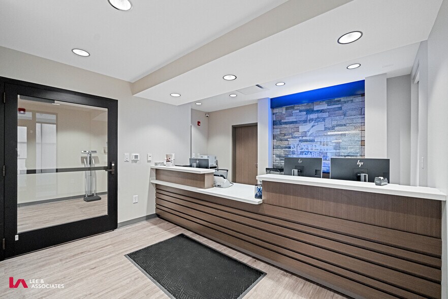 More Photos Of 11855 Alpharetta Hwy, Roswell Medical For Sale