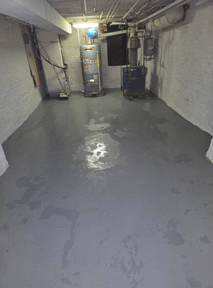 More Photos Of 1030 S Charles St, Baltimore Storefront Retail Residential For Lease