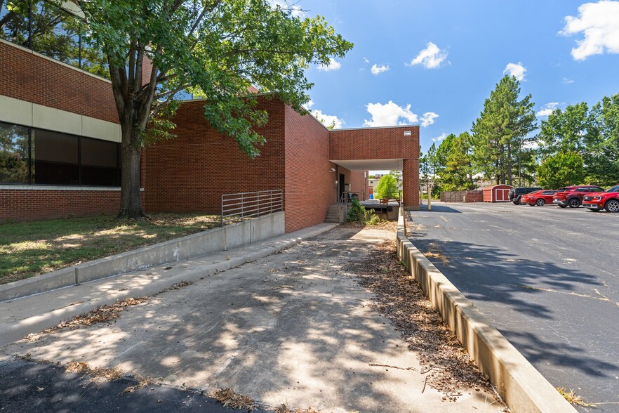 More Photos Of 3600 Wheeler Ave, Fort Smith Medical For Lease