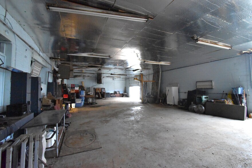 More Photos Of 409 W Gambier St, Mount Vernon Light Manufacturing For Sale