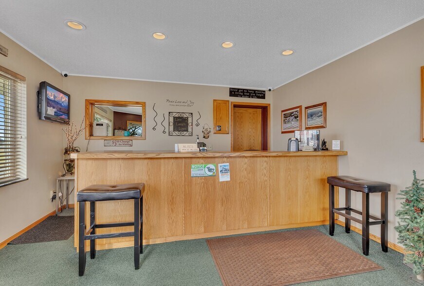 More Photos Of 720 Highway 10, Saint Cloud Hospitality For Sale