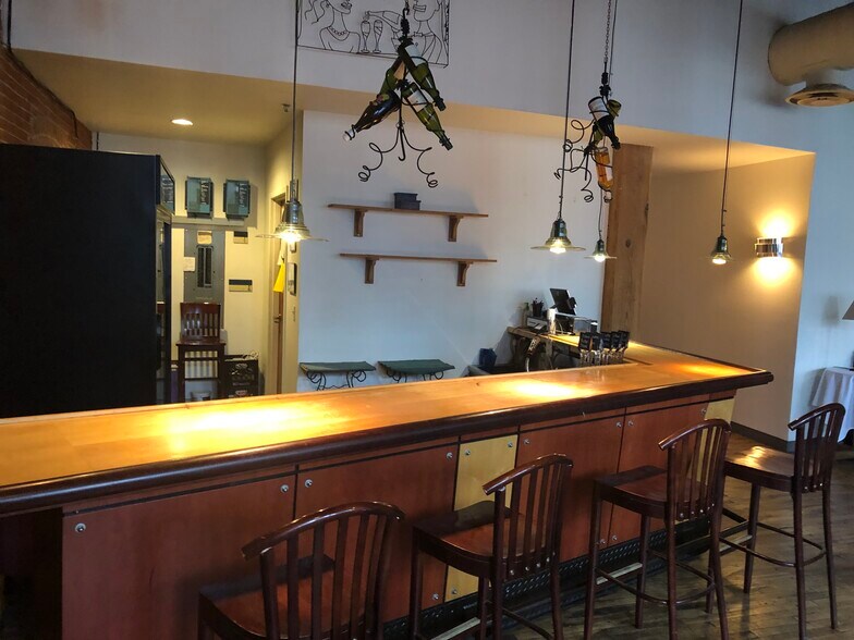 More Photos Of 535 Canal St, Reading Flex For Sale