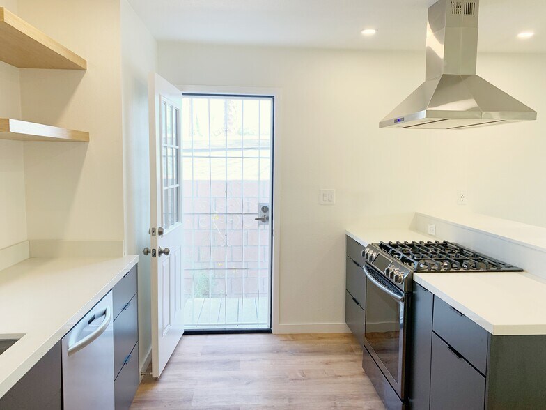 More Photos Of 11835 Gale Ave, Hawthorne Multifamily For Sale