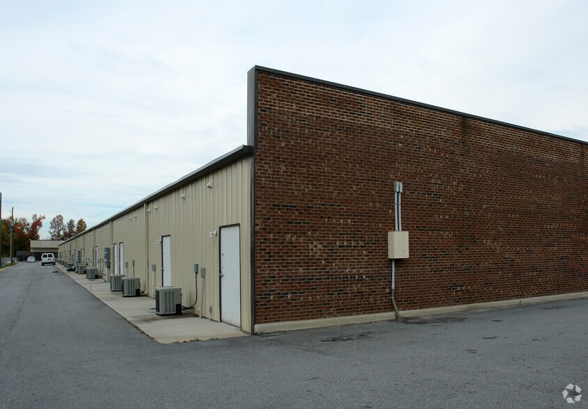2804 Randleman Rd, Greensboro, NC 27406 For Lease