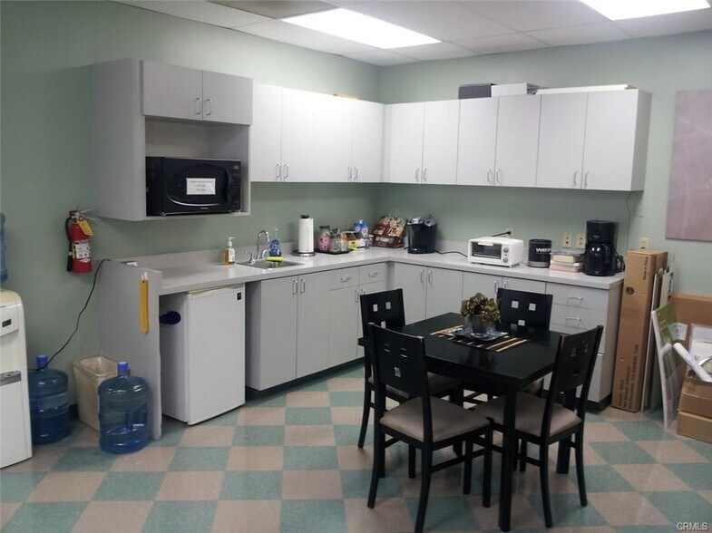 More Photos Of 1611 E 4th St, Santa Ana Loft Creative Space For Lease