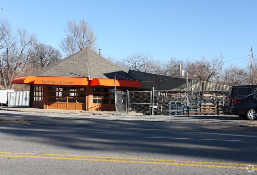 More Photos Of 4509 Rainbow Blvd, Kansas City Freestanding For Sale