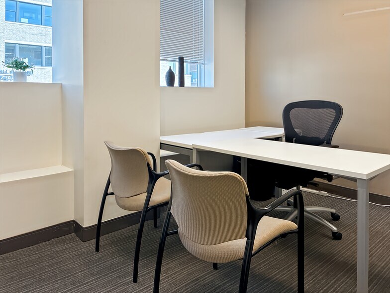 More Photos Of 51-181 S 1st St, St Charles Coworking Space