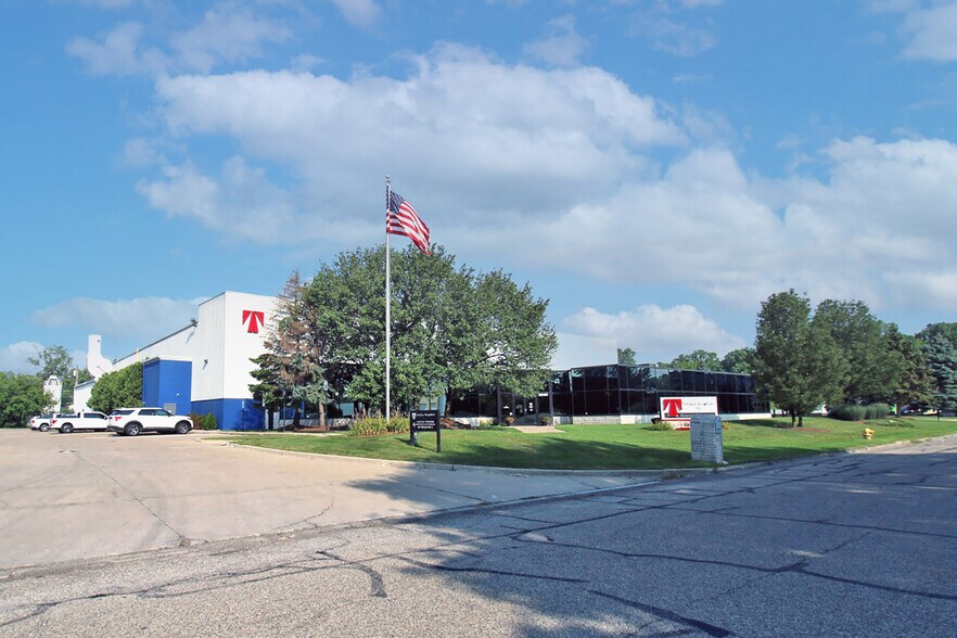 Primary Photo Of 35155 Automation Dr, Clinton Township Warehouse For Lease