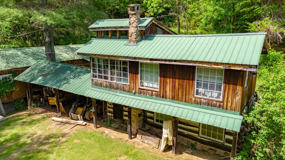 More Photos Of 1413 Song Bird Ln, Grassy Meadows Lodge Meeting Hall For Sale