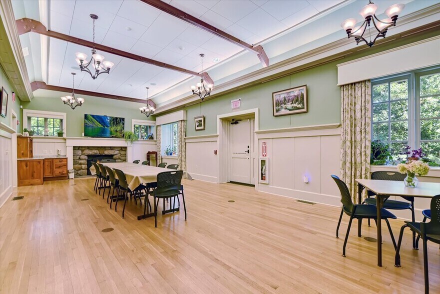 More Photos Of 6683 PA-191, Cresco Flex For Sale