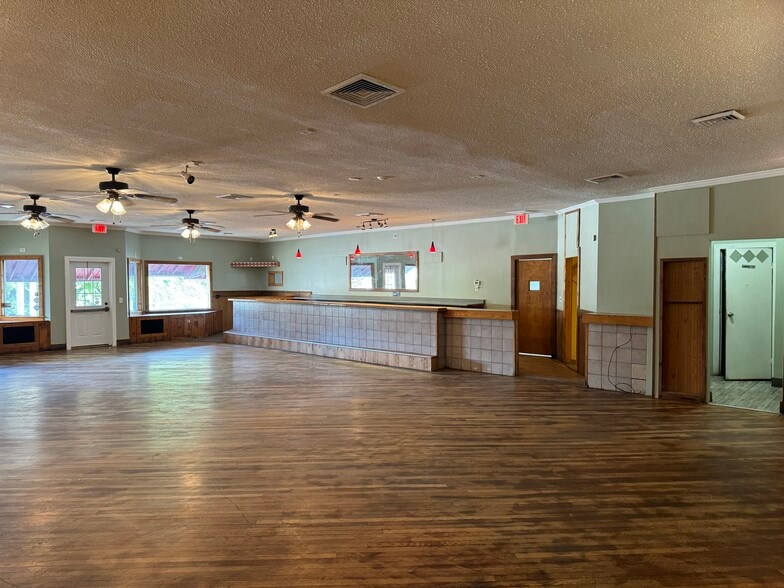 More Photos Of 167 Slater Ave, Jewett City Storefront Retail Office For Lease