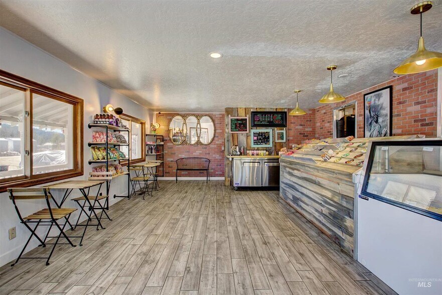 More Photos Of 101 Montgomery St, Idaho City Storefront Retail Residential For Sale