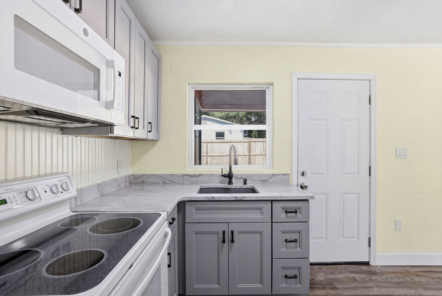 More Photos Of , Tallahassee Multifamily For Sale