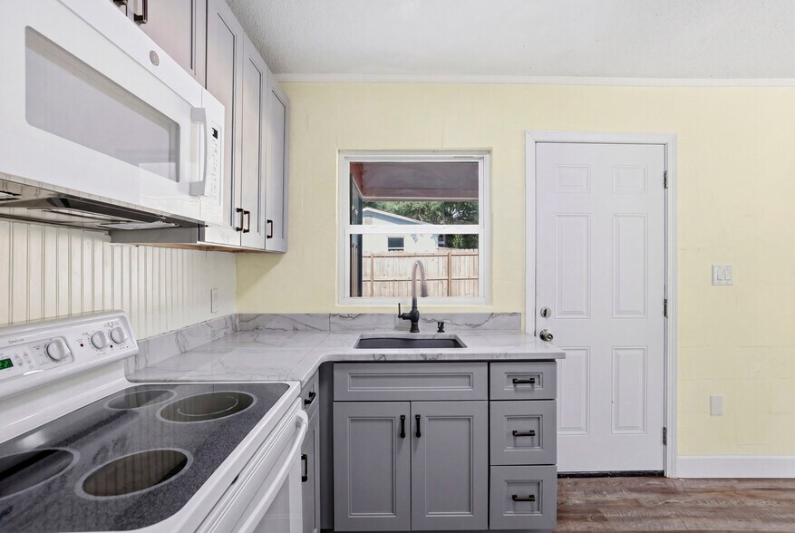 More Photos Of , Tallahassee Multifamily For Sale